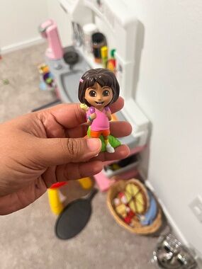 2025 Dora The Explorer Tonie